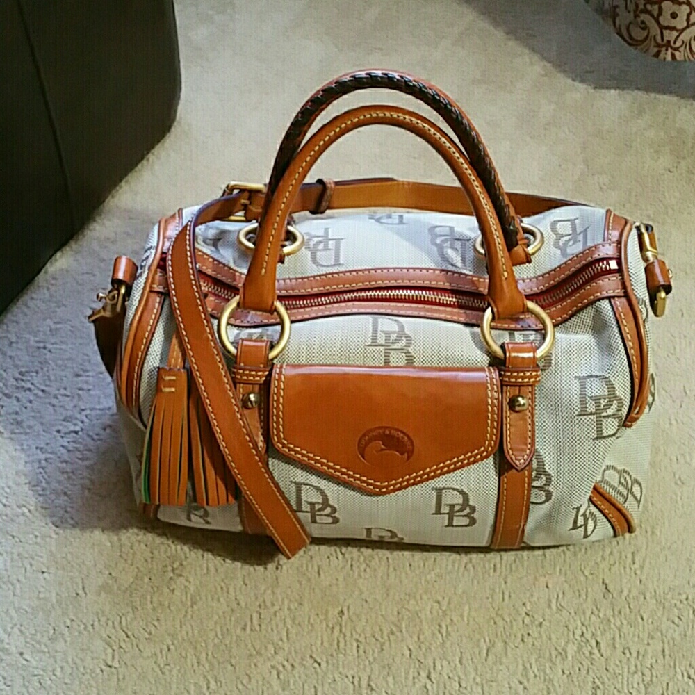 Dooney & Bourke handbag
